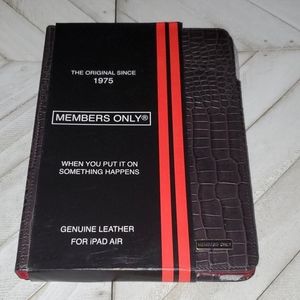 Members Only Black Genuine LeatheriPAD Case